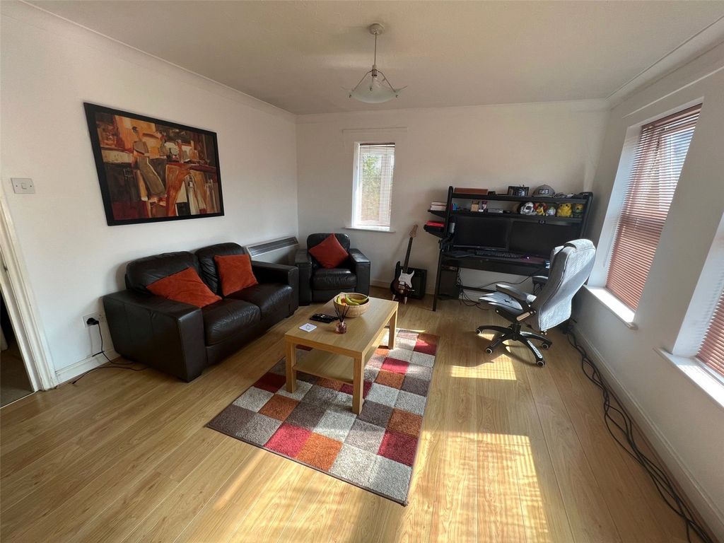 Property photo 3 of 8 Picture No. 07