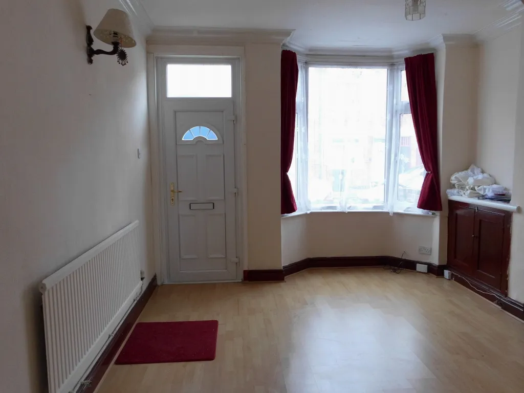 House in Leicester, Belgrave, City of Leicester - More