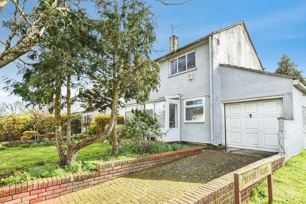 Property photo 1 of 21