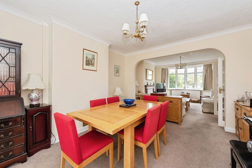 Property photo 3 of 17 Dining Area