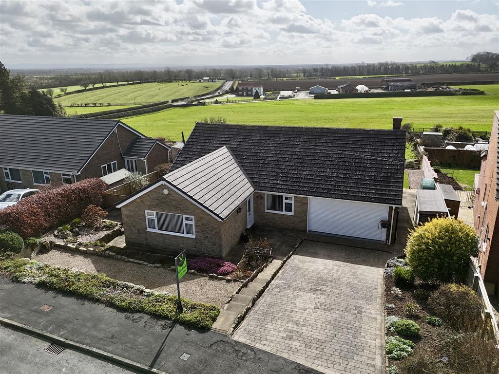 Property photo 2 of 20 Externally