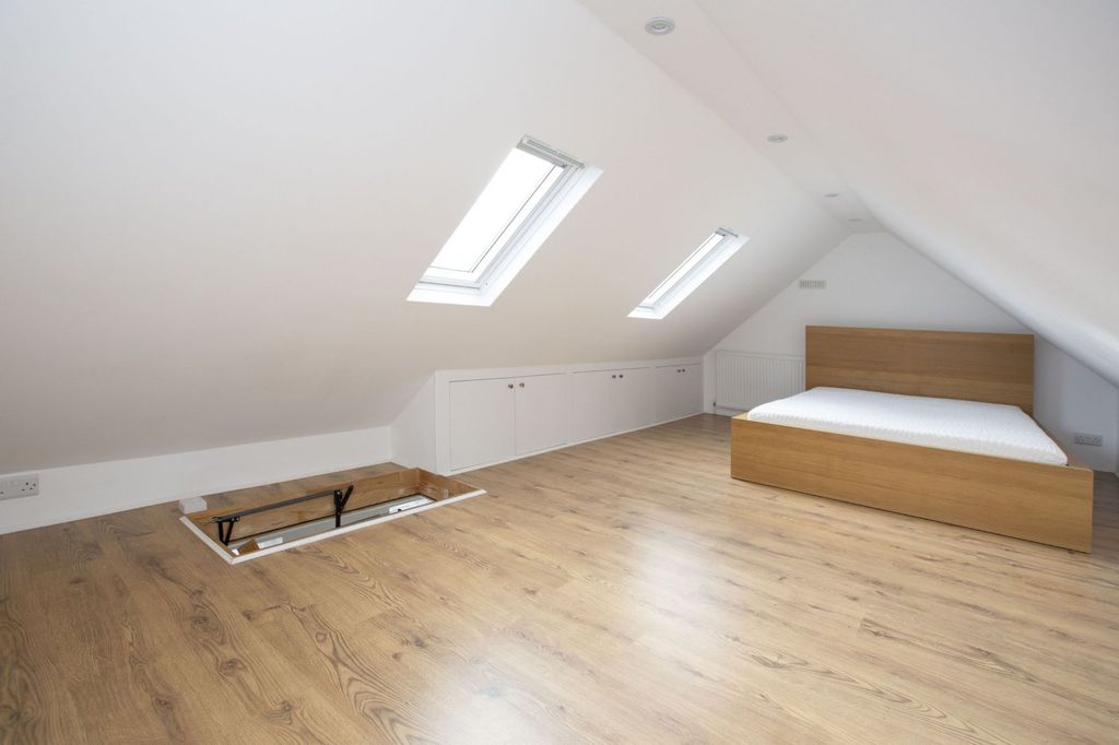 Property photo 3 of 16 Picture No. 01