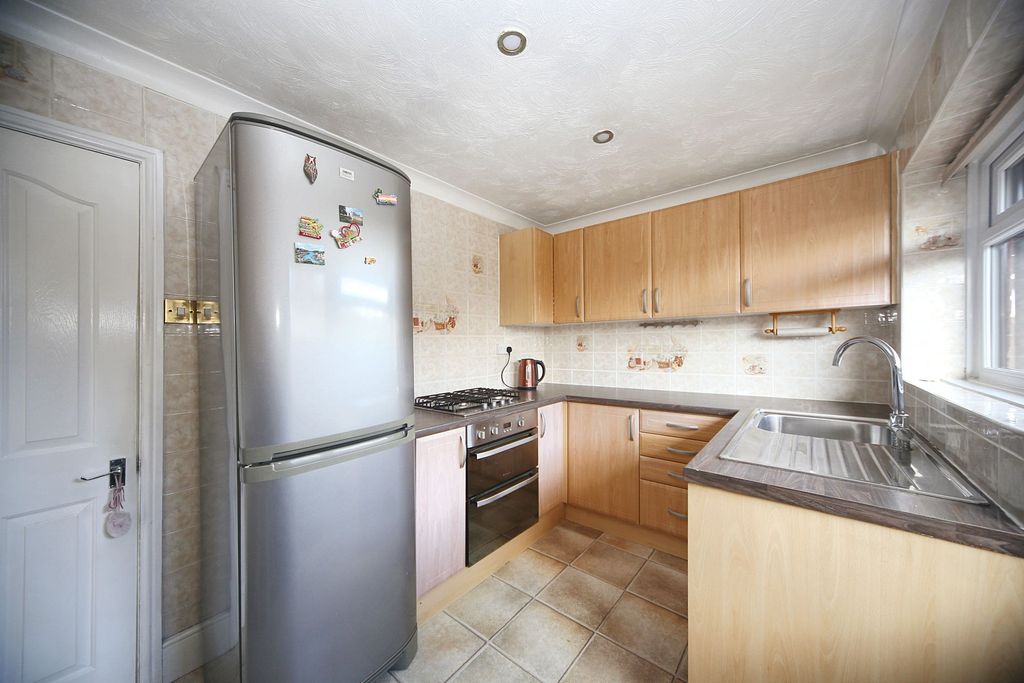 Property photo 3 of 19
