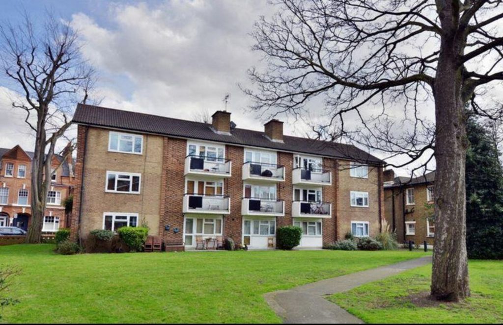 Property photo 2 of 8