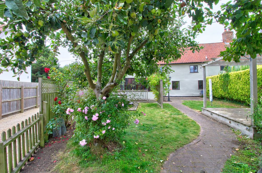 Property photo 1 of 20 Garden
