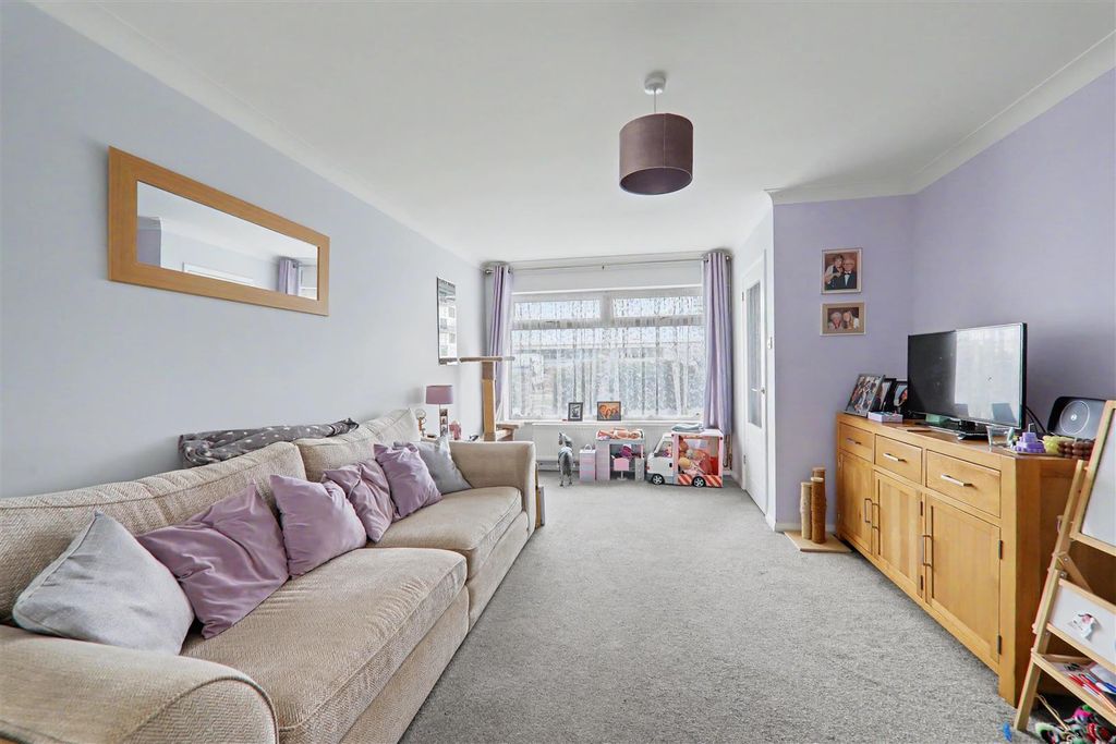 Property photo 3 of 14 Img_1630-Img_1632.Jpg