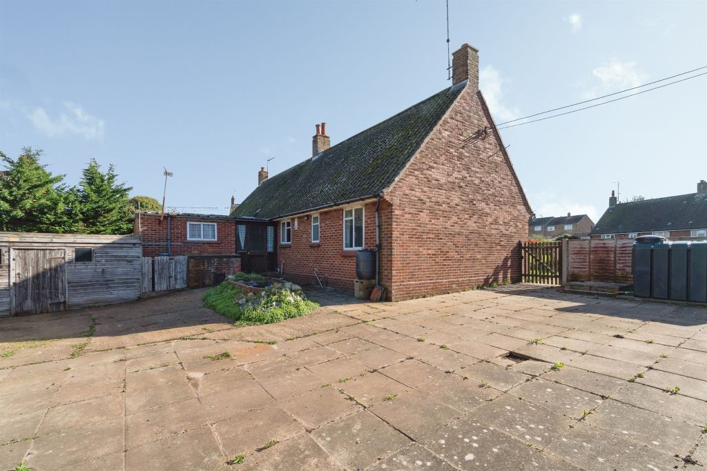 Property photo 3 of 16