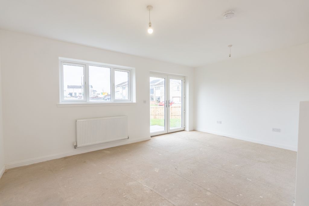 Property photo 2 of 32 Gallery