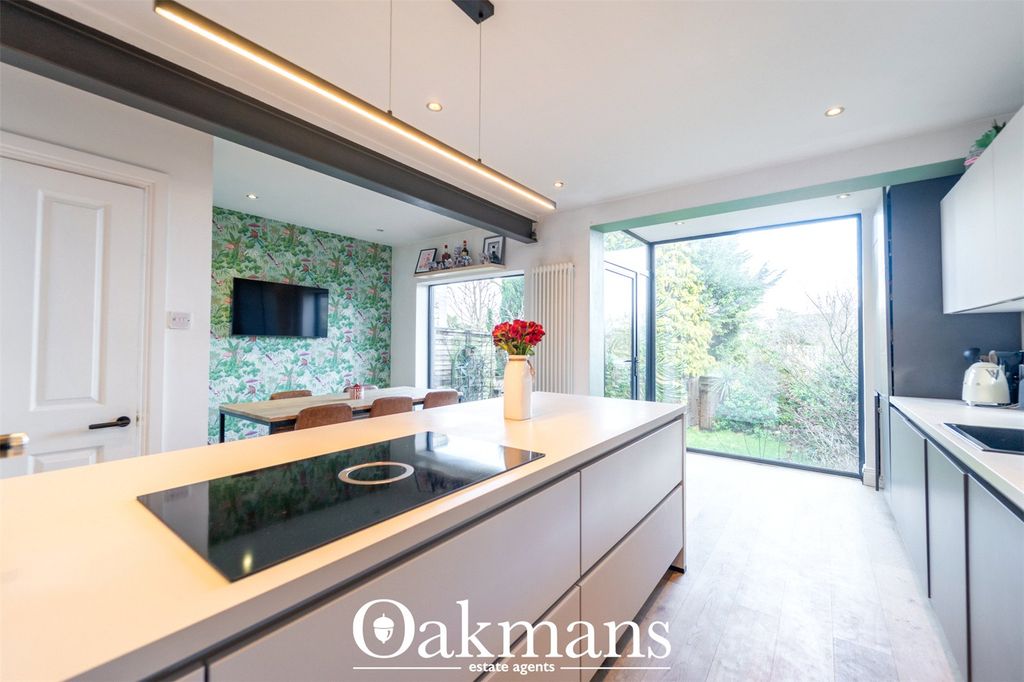 Property photo 3 of 32 Picture No. 29