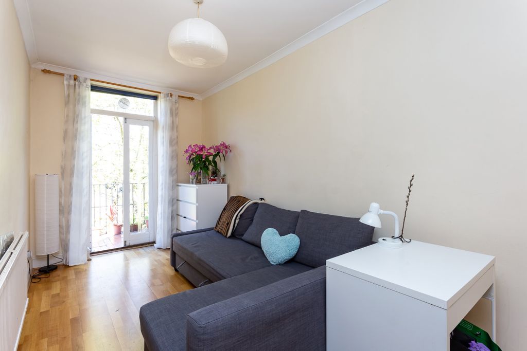 Property photo 3 of 7 3