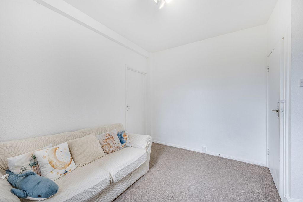 Property photo 2 of 8 Reception Room
