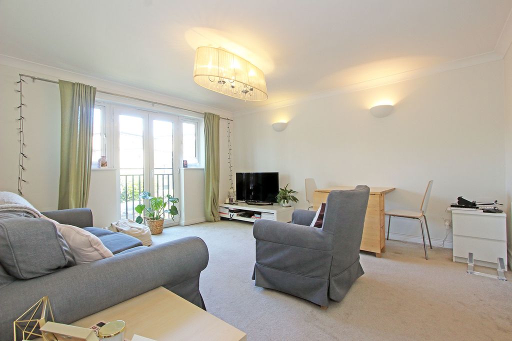 Property photo 2 of 7