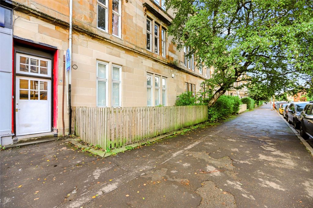 Property photo 1 of 27 Picture No. 64