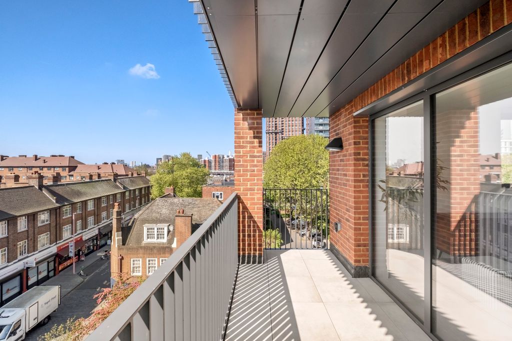 Property photo 3 of 13