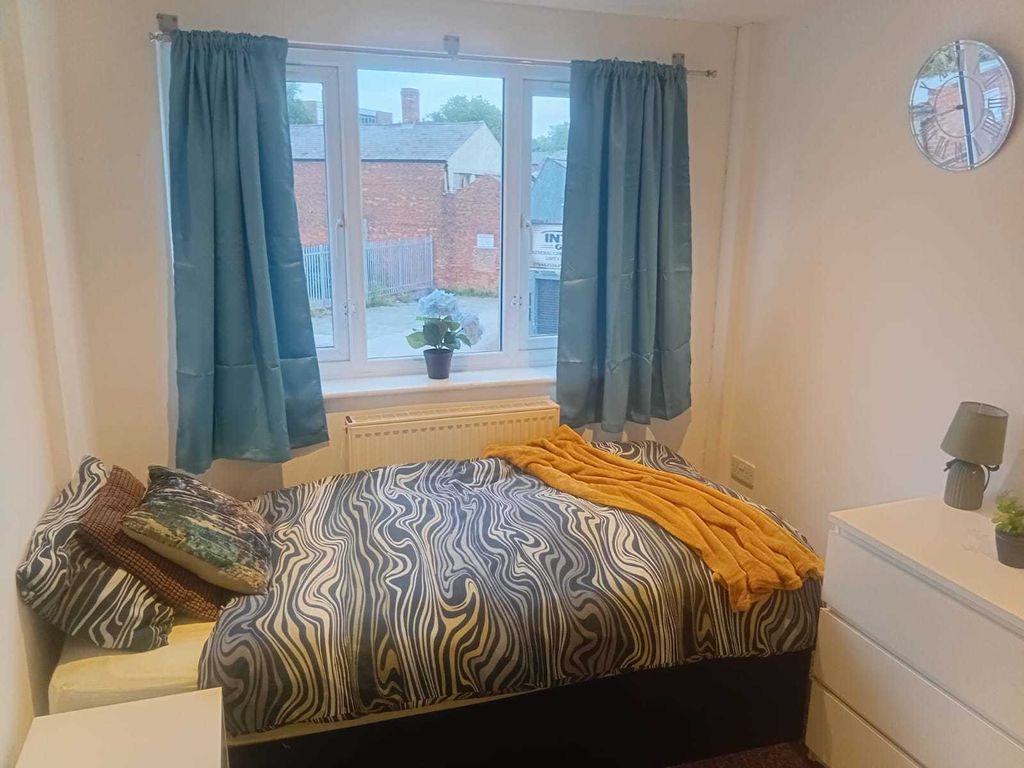Property photo 1 of 4