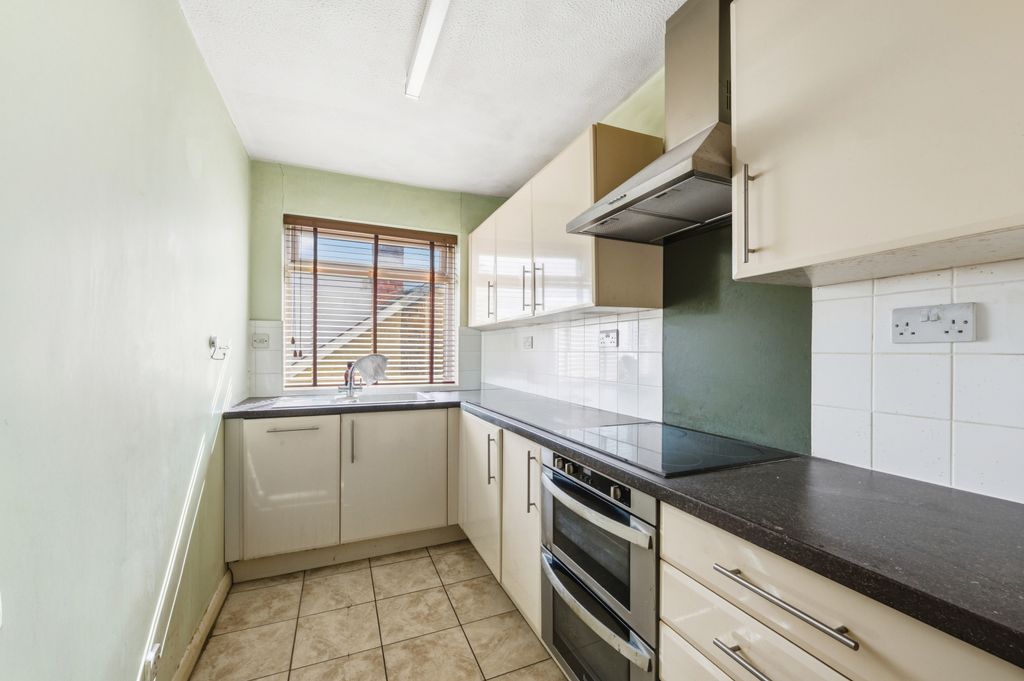 Property photo 2 of 12 Picture No. 05