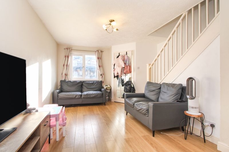 Property photo 2 of 11 Living Room