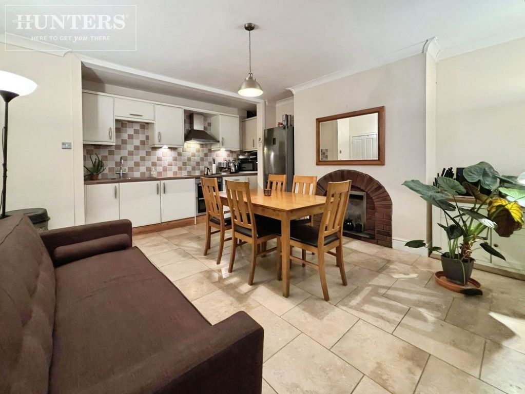 Property photo 3 of 16 Pbox-Img.Jpg