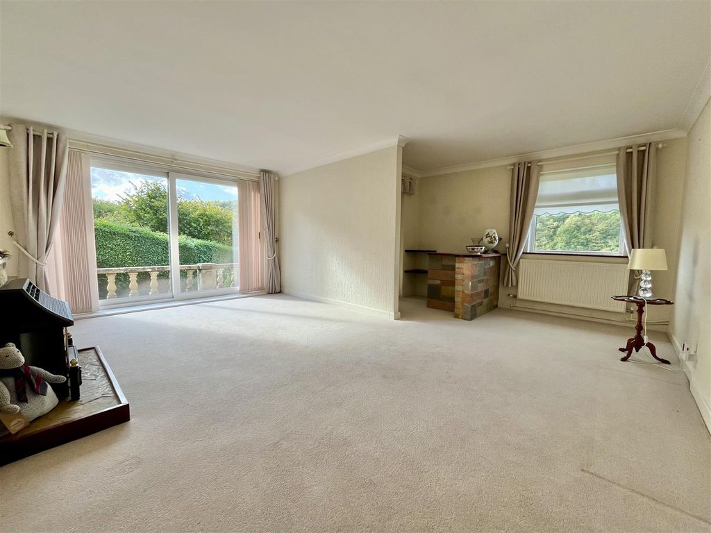 Property photo 3 of 30