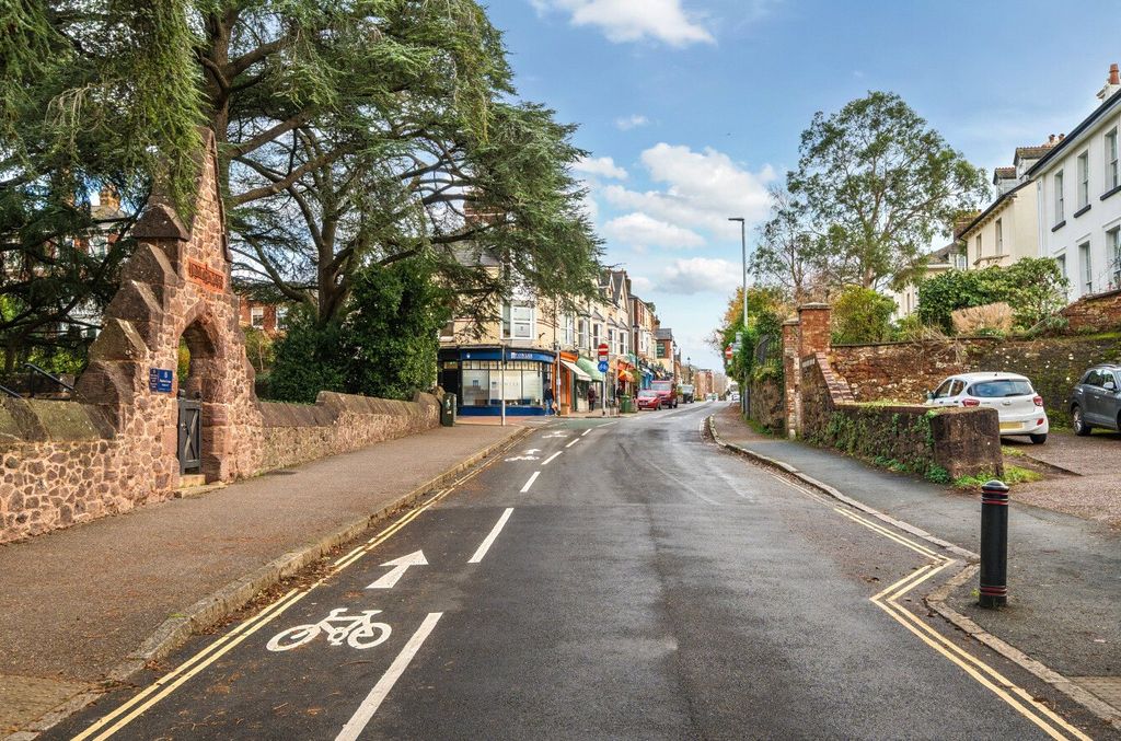 Property photo 2 of 12 Location Shot