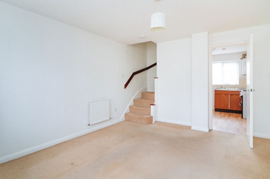 Property photo 3 of 9 4792636