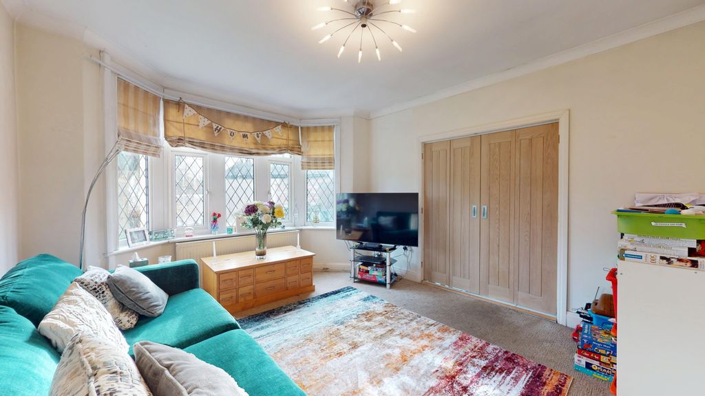 Property photo 2 of 15