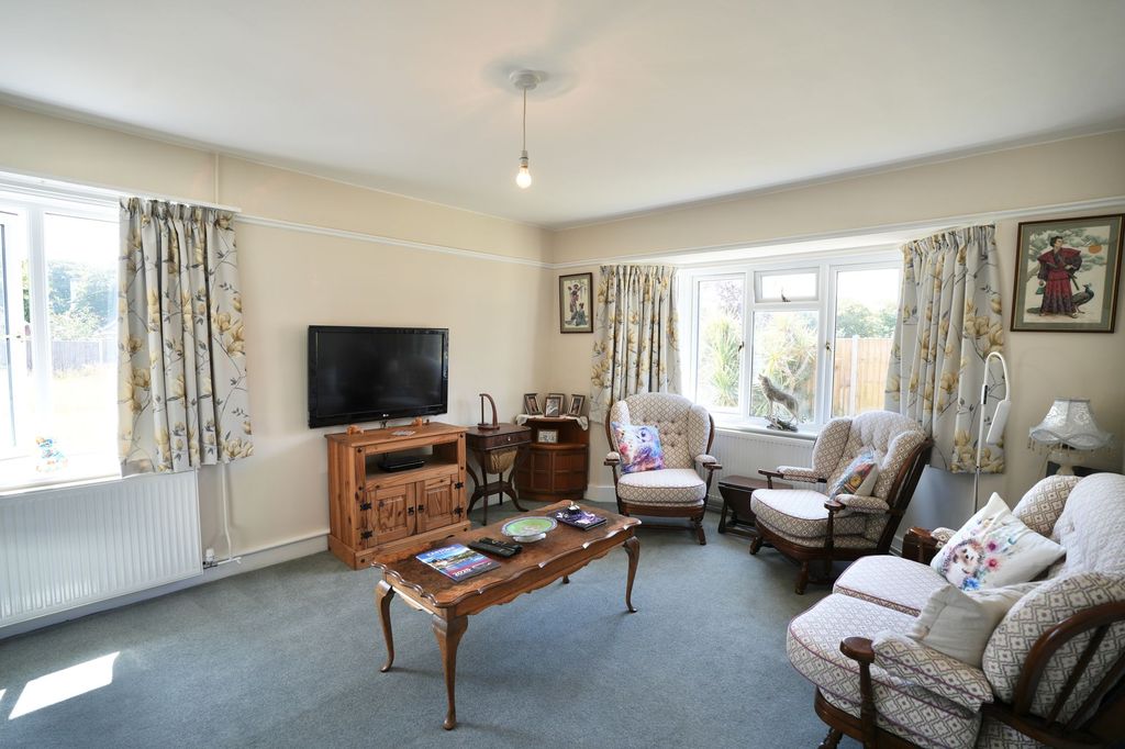Property photo 2 of 24