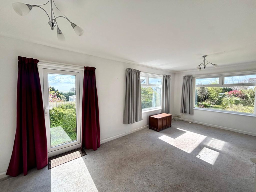 Property photo 2 of 31 Reception/Dining