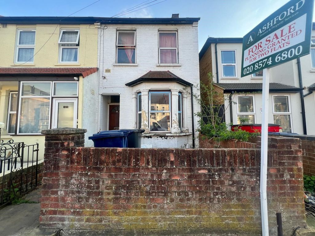 Property photo 1 of 7