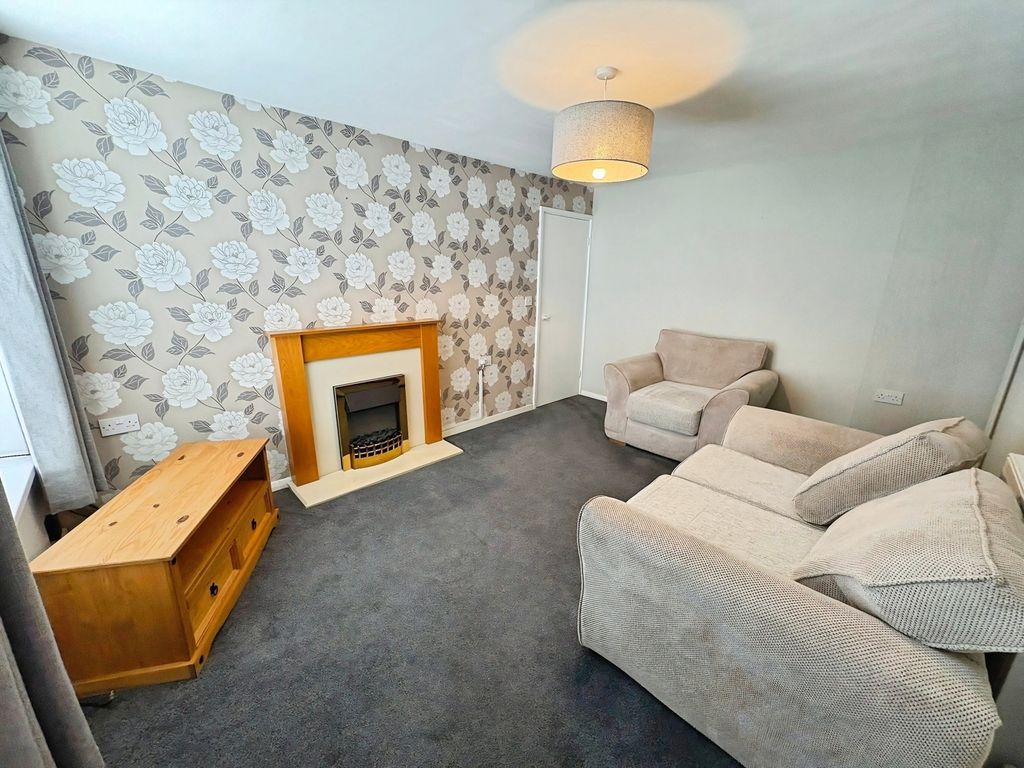 Property photo 2 of 11 Pbox-Img.Jpg