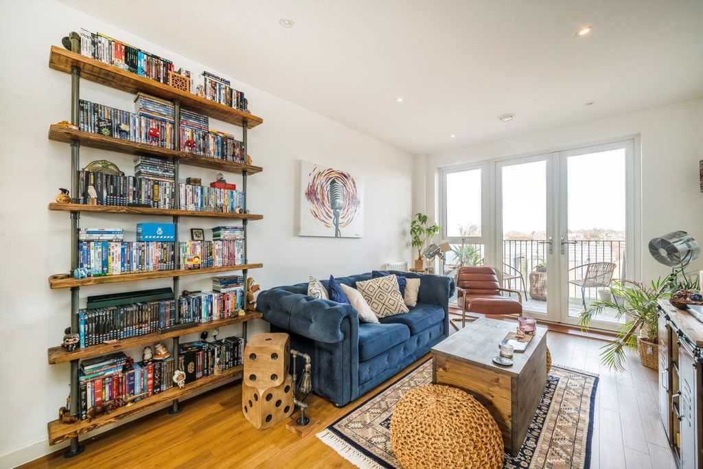 Property photo 2 of 10