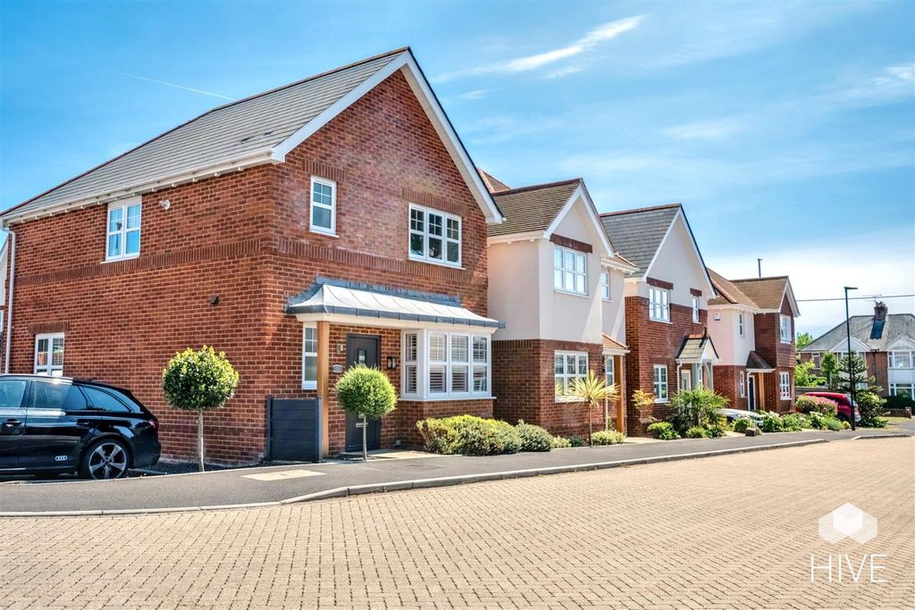 Property photo 1 of 20