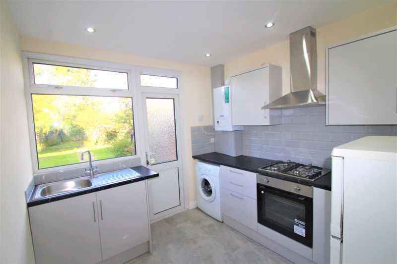 Property photo 3 of 10 Photo 2