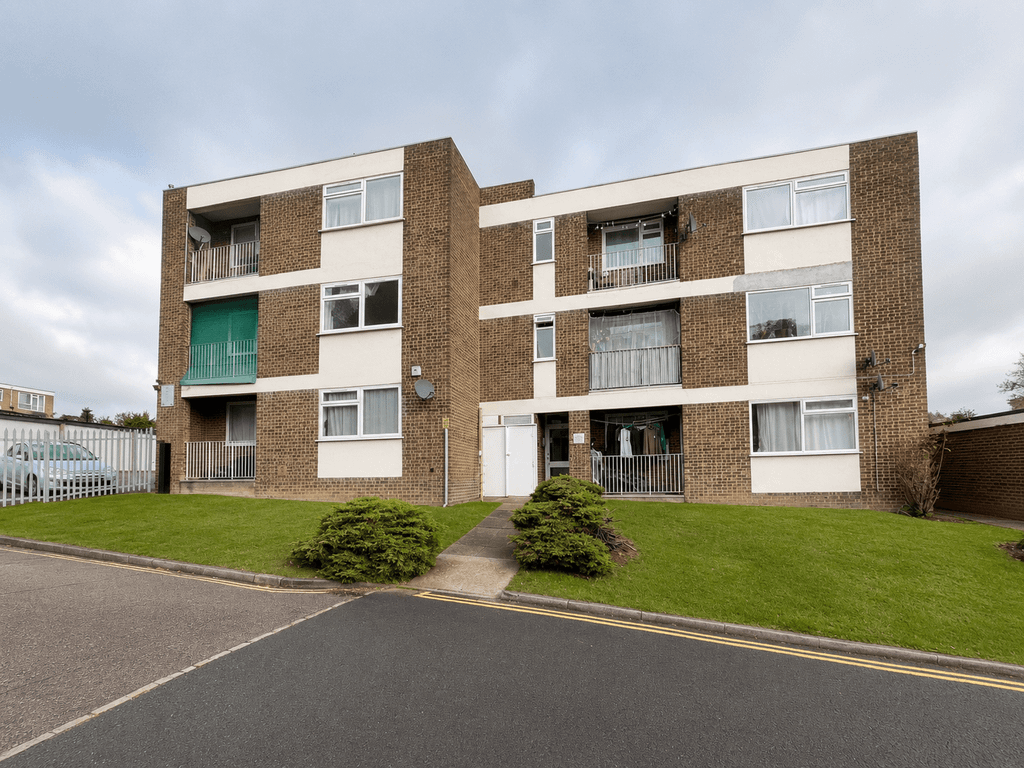 Property photo 1 of 7 2 Bedroom Flat For Rent