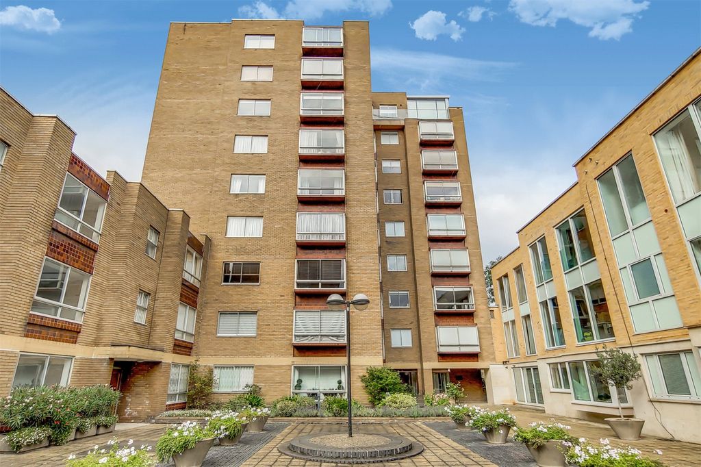 Property photo 1 of 11