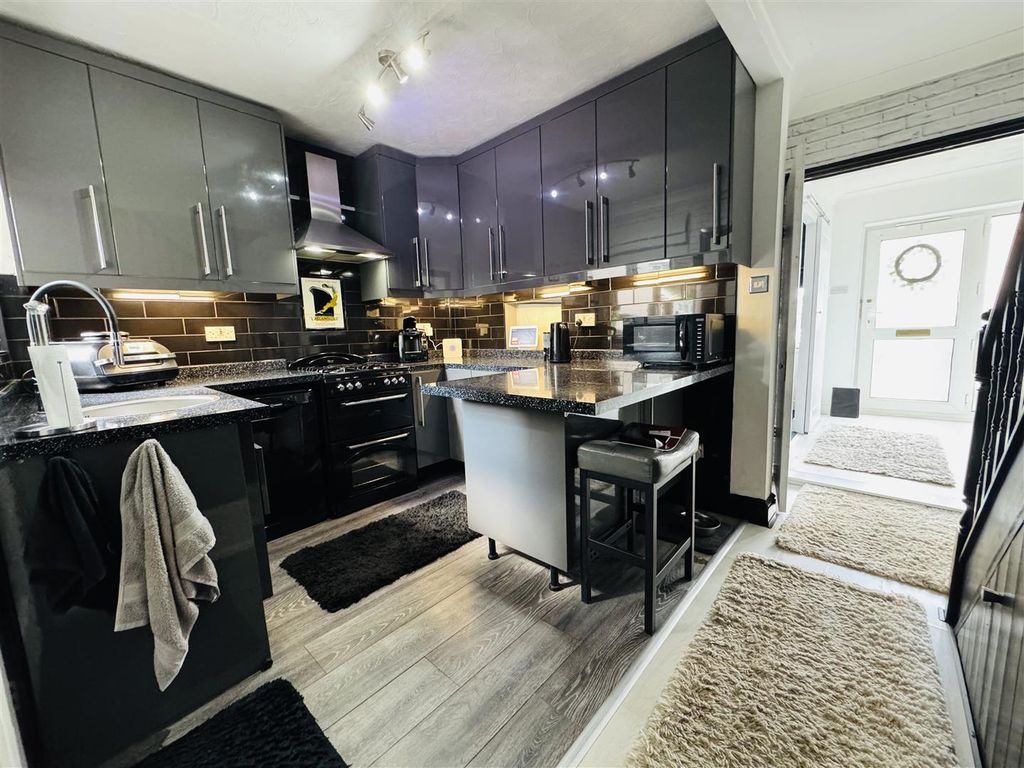 Property photo 2 of 22 Img_8412.Jpg