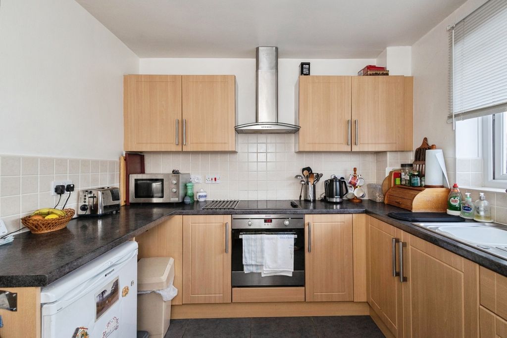 Property photo 2 of 15 Pbox-Img.Jpg