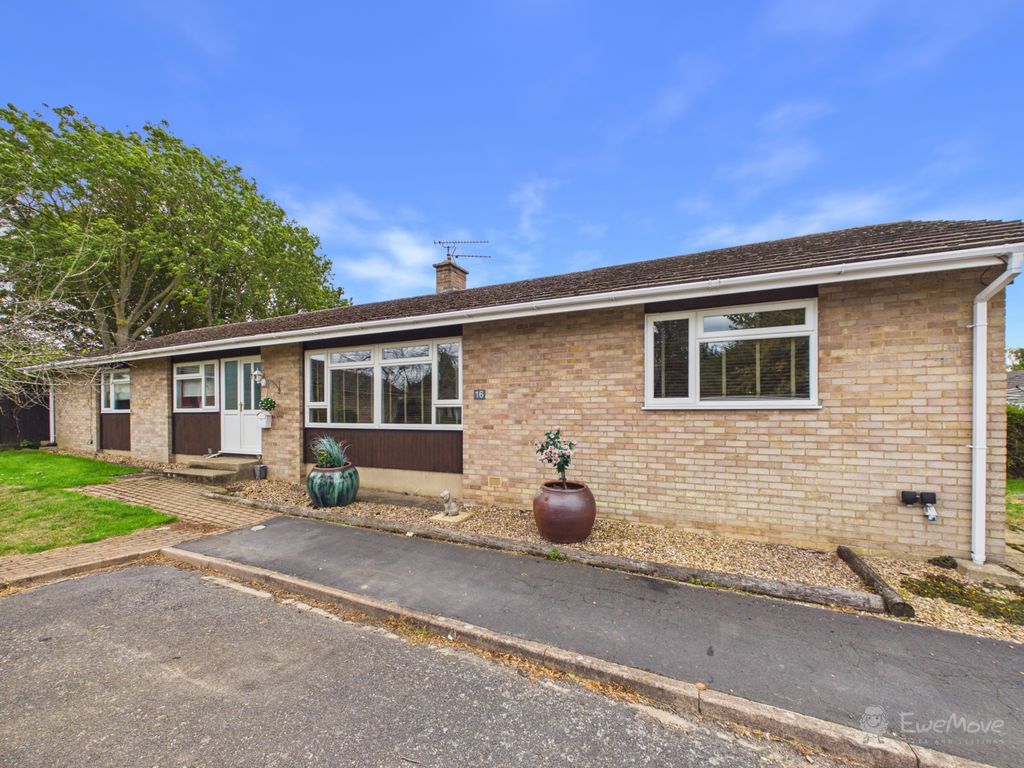 Property photo 1 of 23 Front- Mark Stephens Ewemove Newmarket And Soham