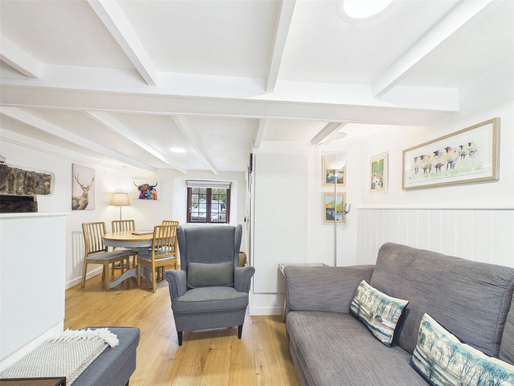 Property photo 3 of 20 Picture No. 05