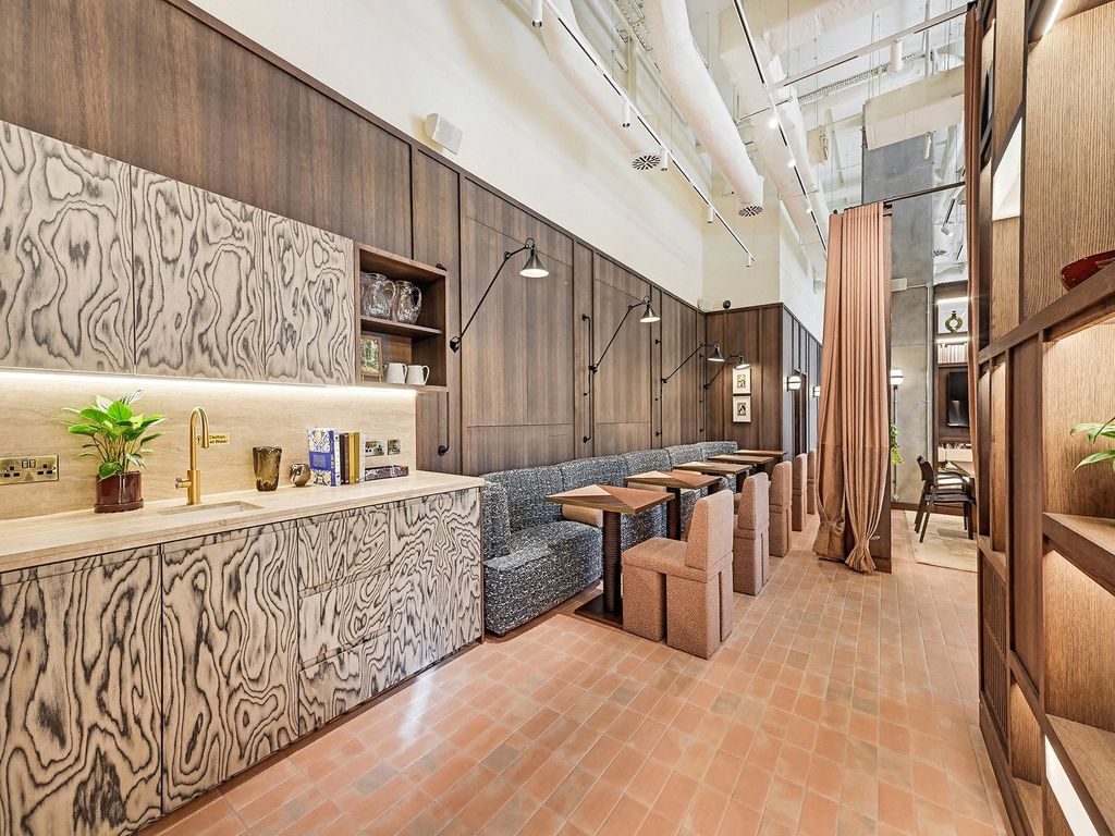 Property photo 2 of 31 Picture No. 28