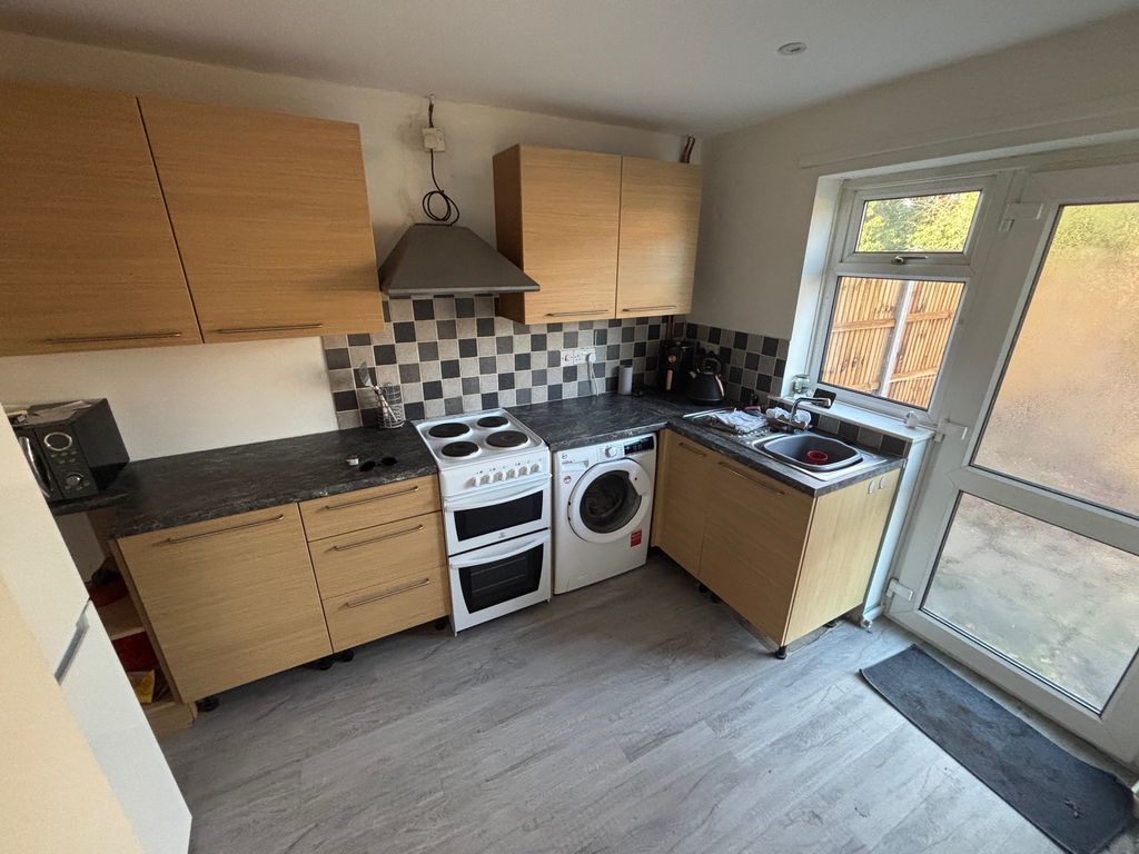 Property photo 2 of 8 View