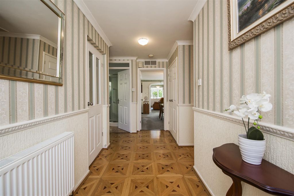 Property photo 3 of 28 Entrance Hallway