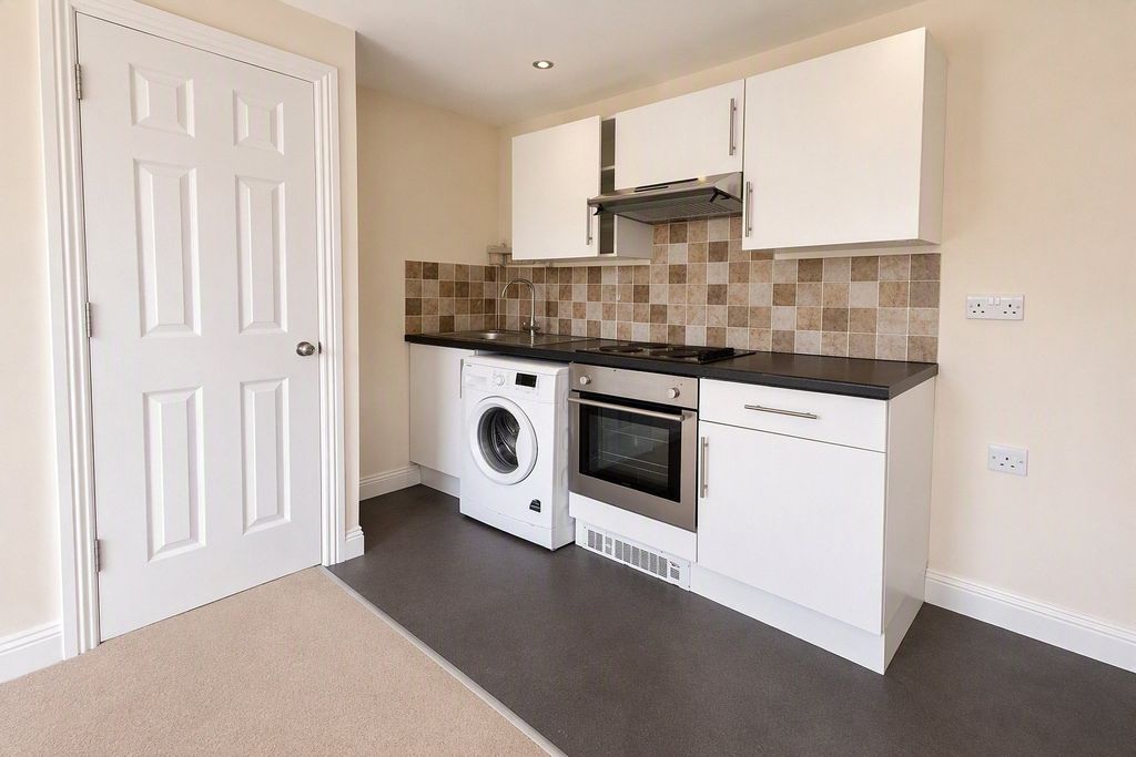 Property photo 3 of 9 Picture No. 15