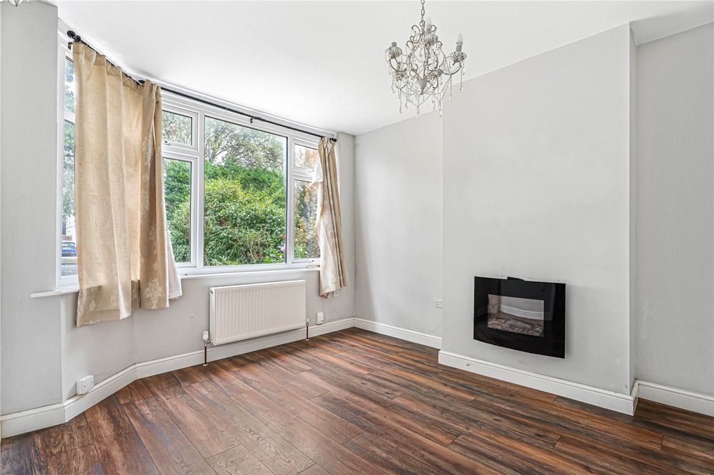 Property photo 2 of 11 Picture No. 09