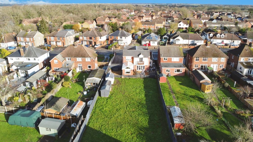 Property photo 3 of 25