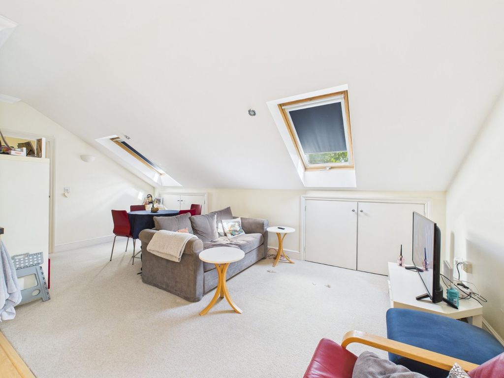 Property photo 3 of 8 Picture No. 07