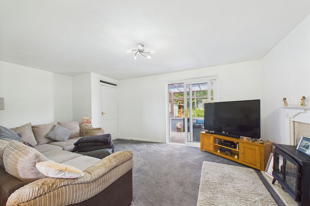 Property photo 3 of 13