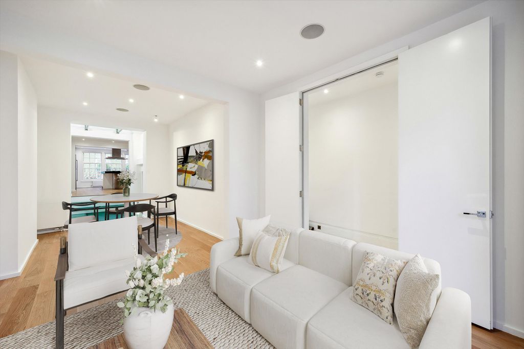 Property photo 3 of 13 Image