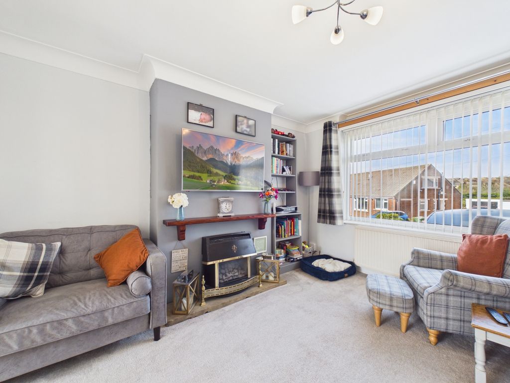 Property photo 3 of 28 Living Room