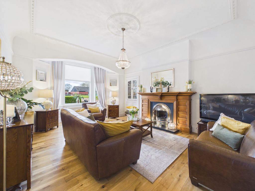 Property photo 2 of 46